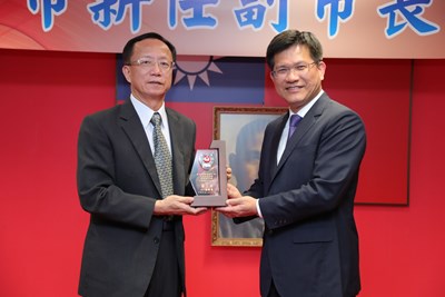 槍法精準+逮捕術佳+第4季治安成績佳 中市警局分享榮耀