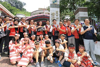 全台第一所原住民族實驗小學博屋瑪揭牌 林市長盼原民教育向上延伸至國高中職
