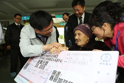 長照2.0計畫 林市長向蔡總統建議中央應給地方更大彈性