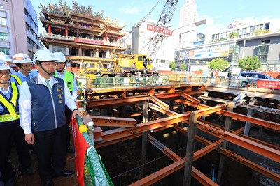 視察捷運綠線轉乘站及停車場工程 林市長:將提升民眾乘車便利性