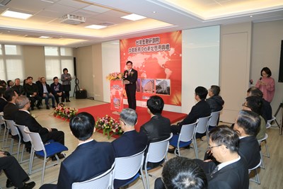 林市長見證金研院中部服務中心新址啟用,盼培育人才提升產業發展。