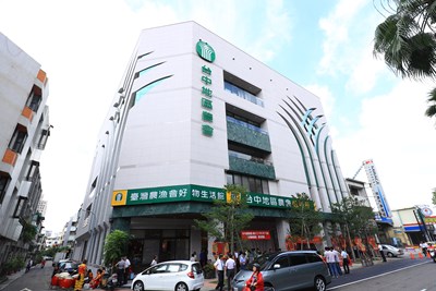 新落成大樓外觀