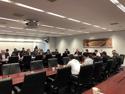 今(12)日經濟部長沈榮津率中央相關官員至市府與盧市長開會討論針對台中火力發電廠四號機組老舊問題具體作法