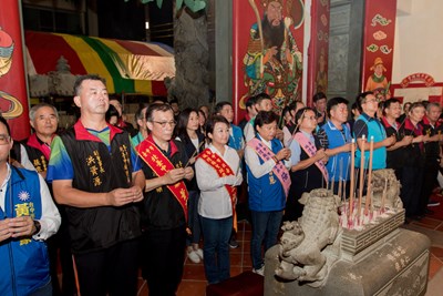 參拜台中市北台中城隍廟