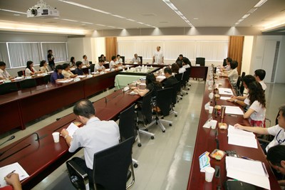 召開100年度本市國民中小學英語教學推動委員會第二次工作會議