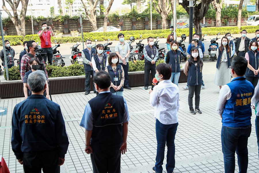 市長慰問第一線防疫人員(里幹事)
