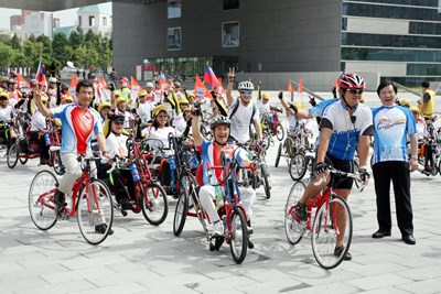 見證100的「騎」跡~臺中市身心障礙神風勇士寶島行--頒發結訓證書及授旗