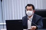 因應新冠肺炎，台中市政府警察局長以「因應新冠肺炎防疫作為」為題進行專案報告，說明警察局如何協助防疫工作、防疫物資發放與整備、配合市府聯合稽查小組作為、駐地防疫措施及異地辦公等。