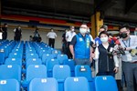 市長將運動局及賽事相關人員至球場會勘，視察座位消毒清潔、觀眾動線規劃分流等防疫措施，維護民眾健康。