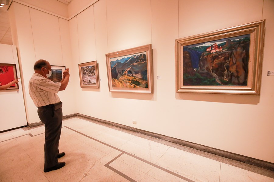 「謳歌─生命的朝陽」2020倪朝龍回顧展開幕式