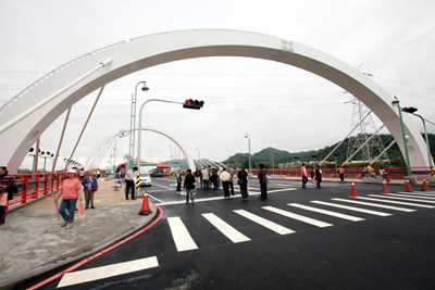 廍子地區區段徵收景觀橋梁工程第一號橋「新桃花源」通車啟用典禮