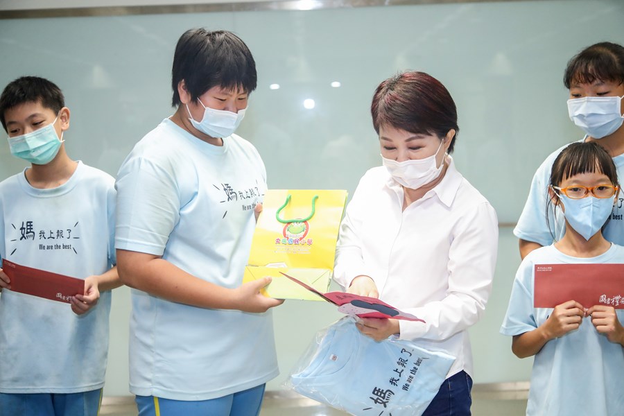 表揚大楊國小學生投稿國語日報成果斐然