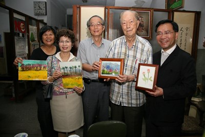 醫師節的祝福～蔡副市長拜會三樂婦產科診所院長蘇天賞（90歲）