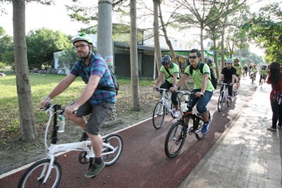 徐副市長參加國際媒體單車體驗活動
