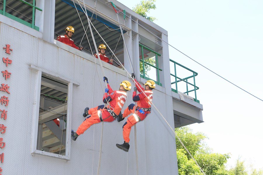 第12期消防人員救助培訓結訓成果演練典禮 (2)