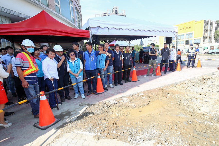 豐原區圓環南路與中正路口天橋拆除工程視察