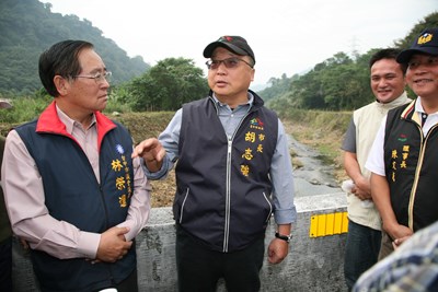 勘查觀音溪護溪、護魚等現況
