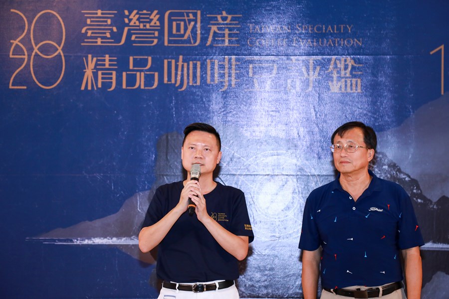 台中市農會總幹事林育葦以及理事長李煥湘致詞