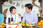 盧市長陪同賴副總統至台中大坑採橘子行銷台中桔果