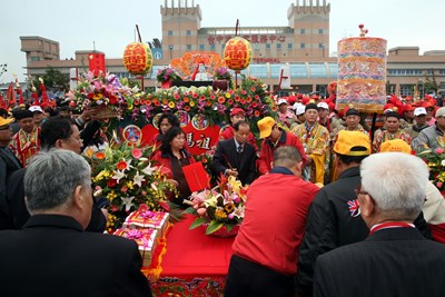 「湄洲翡翠媽祖分靈大甲鎮瀾宮」接駕儀式