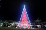 耶誕主樹「禮讚之樹」也將於舊台中火車站前廣場亮相，以9,999朵彩結組成，每朵都代表最深的祝福，傳達面對疫情仍要團結守護的意象。