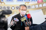 令狐副市長受訪