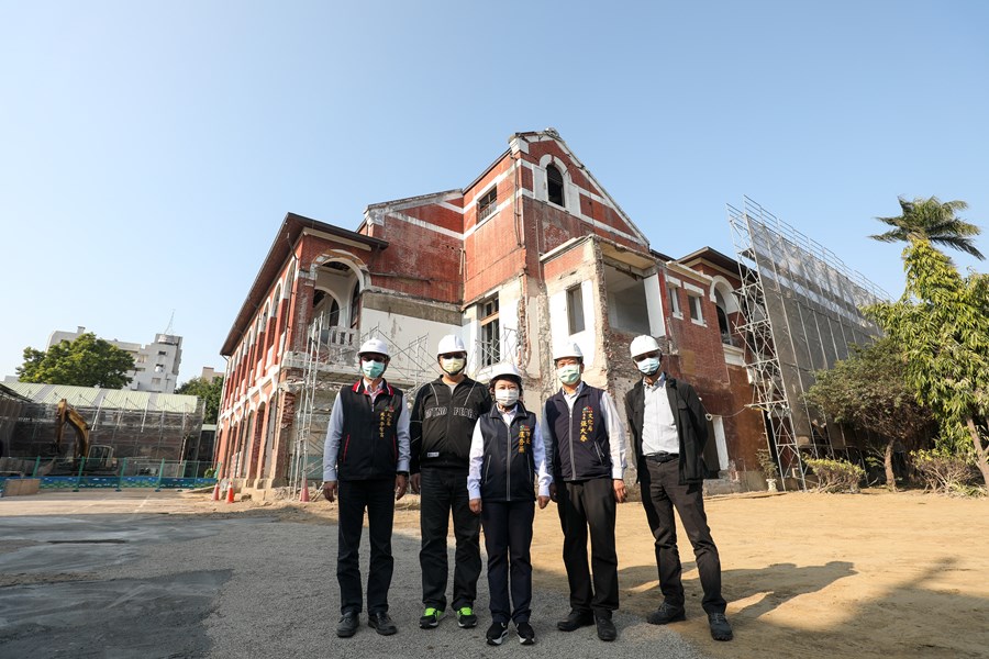 勘查台中州廳修復工程進度