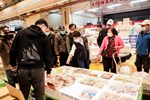 視察台中魚市場