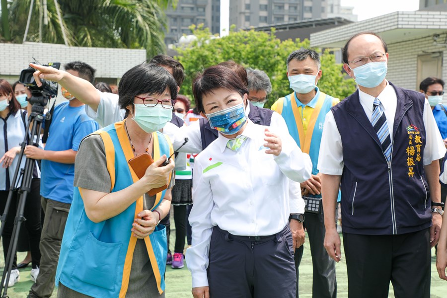 視察廚房鍋爐及油煙防制設備