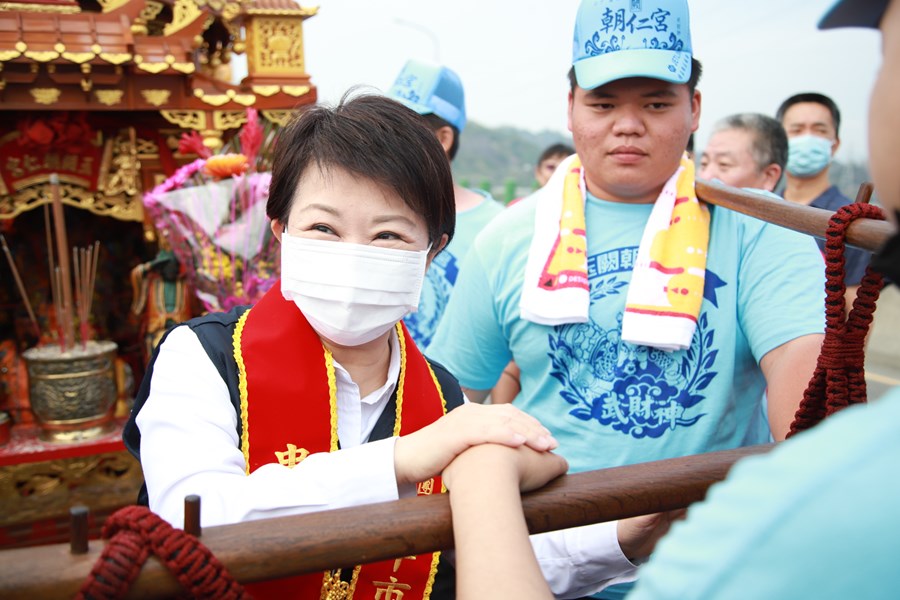 市長抬轎