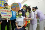 市長施打COVID-19疫苗