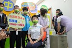 市長施打COVID-19疫苗