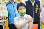 市長施打COVID-19疫苗