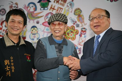 「彩虹爺爺─黃永阜90大壽特展」記者會暨慶生會