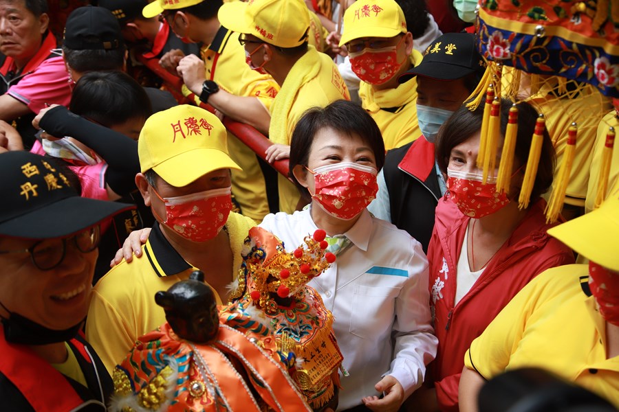 市長與民眾合照