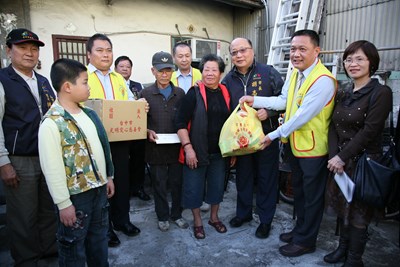 「溫馨快遞-愛心關懷您」市長訪視-嚴哲雄(72歲)先生