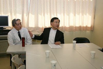 蔡副市長慰問墜樓黃同學父親