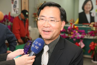 頒發蔡其昌立委當選證書