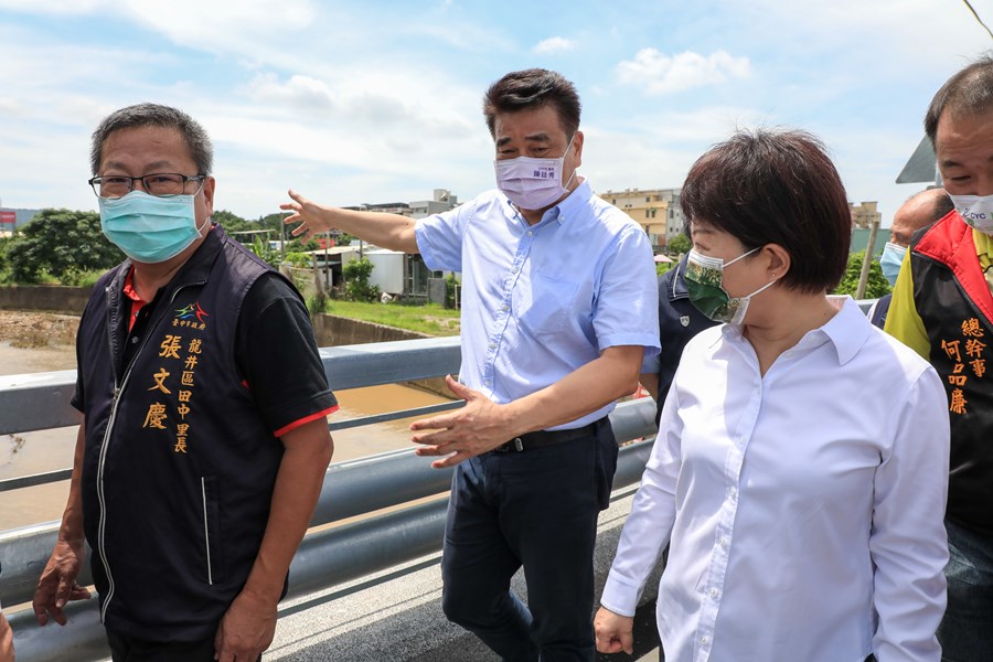 沙鹿區斗潭路南勢溪橋梁工程通車視察