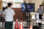 視察僑泰高中開學前防疫準備