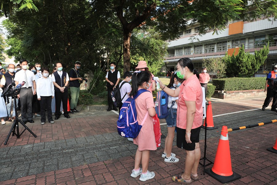 視察110學年度第1學期學校開學日校園防疫措施