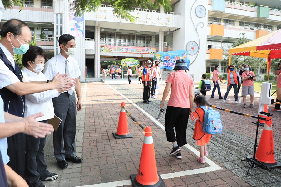 視察110學年度第1學期學校開學日校園防疫措施