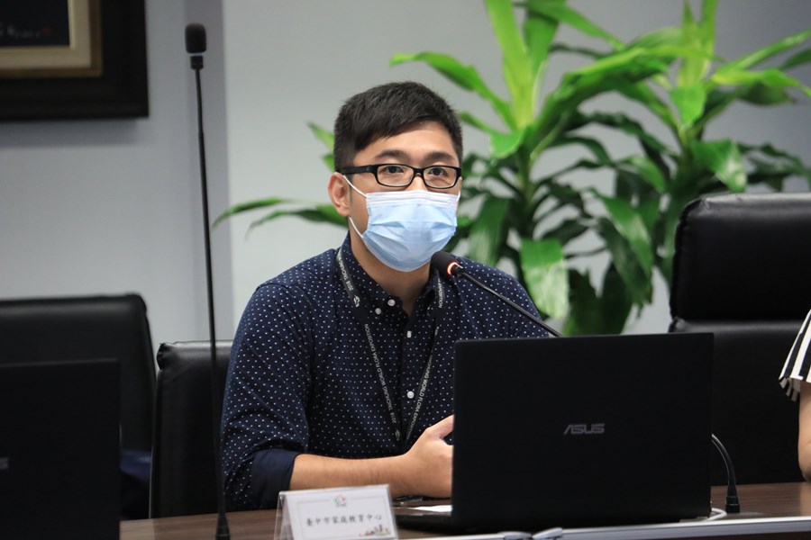 教育局家庭教育中心專案報告--家庭教育深耕校園—打造五「心」級的富市Taichung 幸福Family