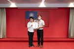 頒獎—110 年度模範公務人員