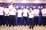 市長與台中太陽隊蘇奕晉球員對話