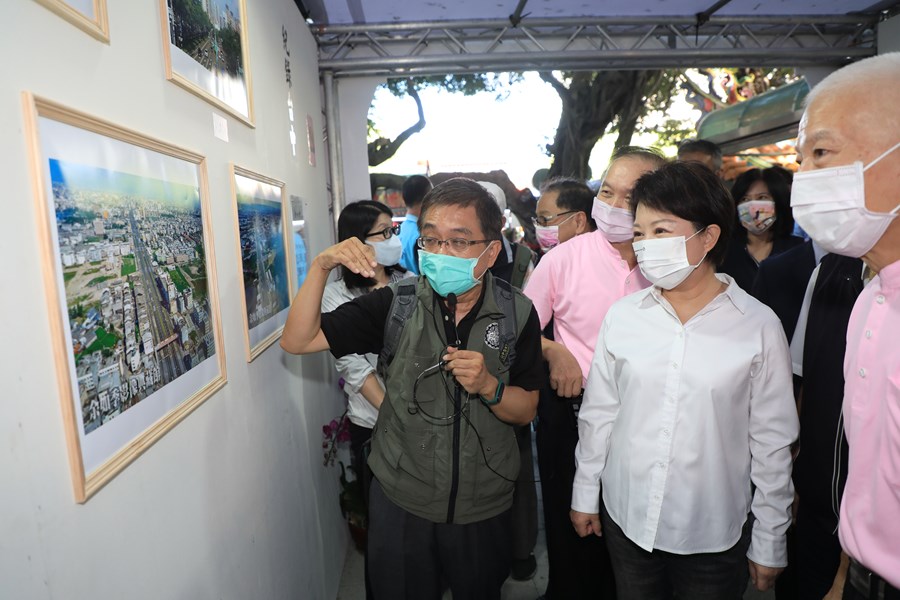 惠來里福德祠「50週年慶暨公益日頒發獎助學金」及贈匾儀式