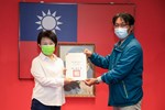 頒發感謝狀—建築工地協助本市設置Q-water 淨水設備及快濾筒，順利渡過旱象