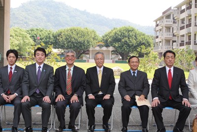 日本兵庫縣議長家茂忍拜訪健民國小師生