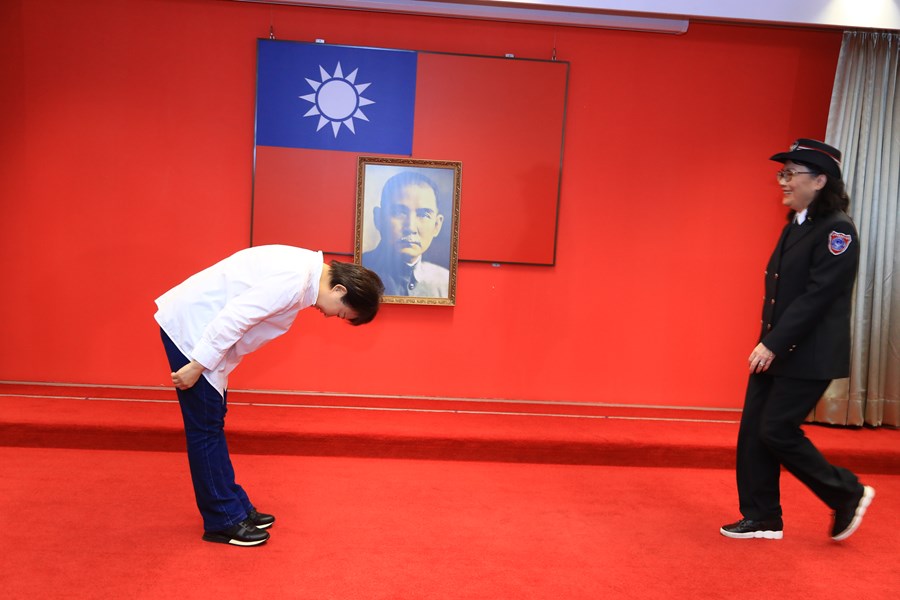 頒獎—110 年鳳凰獎防火宣導志工楷模及全國防火宣導志工菁英
