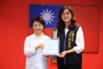 頒獎—110 年各目的事業主管機關推動志願服務方案成果評選-推動高齡志工志願服務方案-優等--衛生局